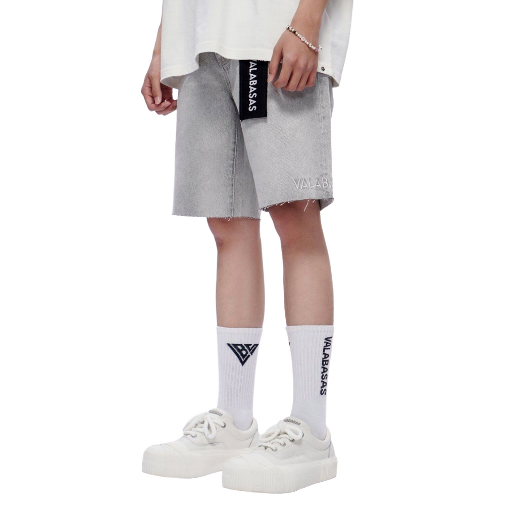 VALABASAS| MR.SHORTS SNOW GREY DENIM SHORTS
